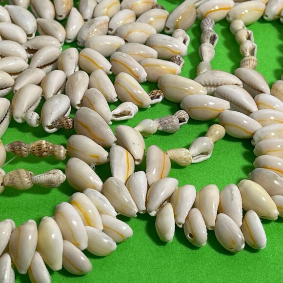 Vintage Natural Cowrie Shell Boho Trivet 8.5 inch - Picture 6 of 9